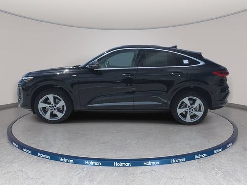 Certified 2025 Audi Q5 Premium Plus w/ Premium Plus AWD/4WD image 8