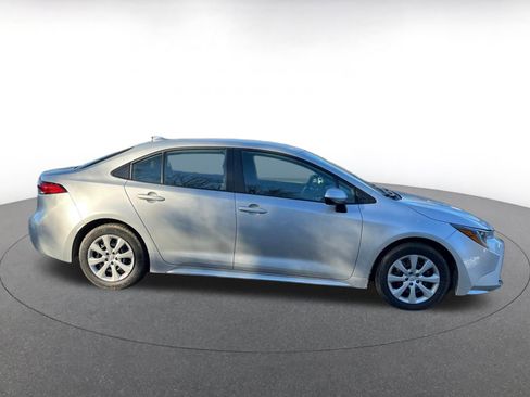 Used 2025 Toyota Corolla LE image 17