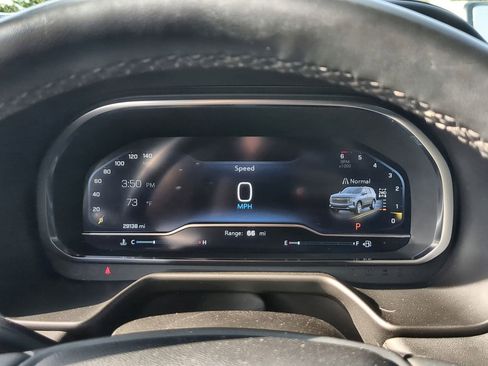 Certified 2024 Chevrolet Tahoe High Country image 11