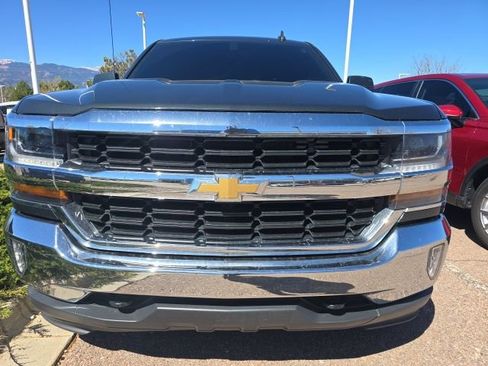 Used 2019 Chevrolet Silverado 1500 LT w/ All Star Edition image 2