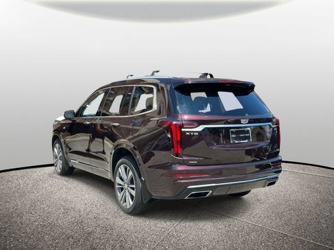 Used 2020 Cadillac XT6 Premium Luxury AWD/4WD image 4