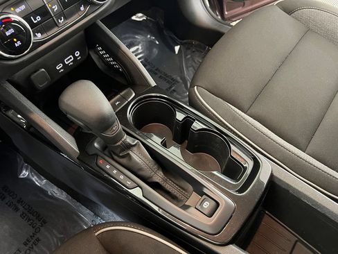 Certified 2022 Chevrolet TrailBlazer LT w/ Convenience Package FWD image 27