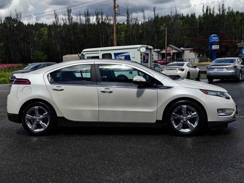 Used 2012 Chevrolet Volt Premium w/ Premium Trim Package FWD image 11