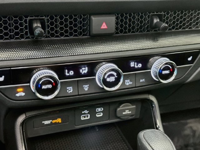 Used 2025 Honda CR-V EX image 15