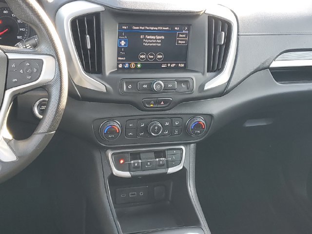 Used 2022 GMC Terrain SLE w/ Driver Convenience Package FWD image 13