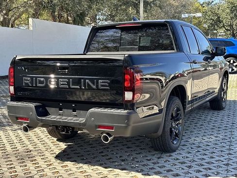 New 2026 Honda Ridgeline Black Edition image 3