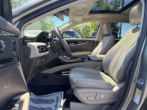 Used 2023 Lincoln Nautilus Reserve w/ Equipment Group 201A AWD/4WD image 9