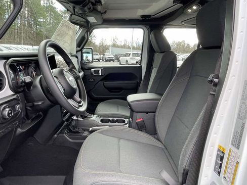 New 2026 Jeep Gladiator Sport image 24