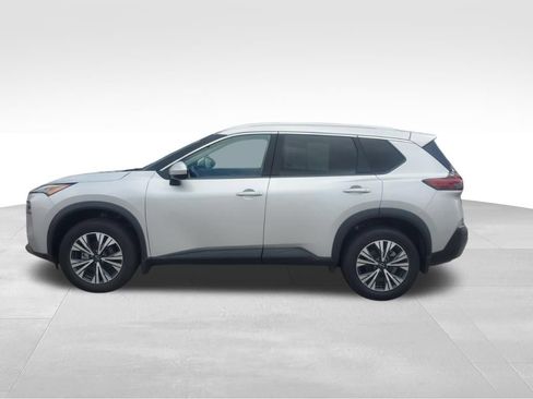 Used 2023 Nissan Rogue SV w/ SV Premium B Package AWD/4WD image 3