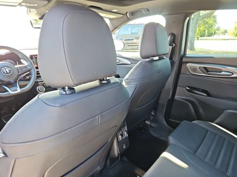 Used 2024 Alfa Romeo Tonale Veloce image 6