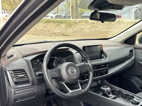 Used 2021 Nissan Rogue S AWD/4WD image 23