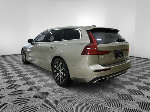 Used 2019 Volvo V60 T6 Inscription image 3