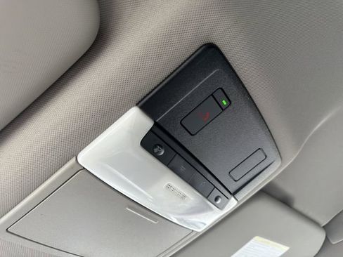 Certified 2023 Nissan Rogue SV image 15