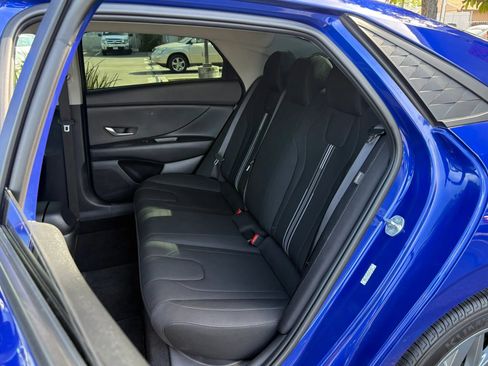 Used 2024 Hyundai Elantra SEL FWD image 12