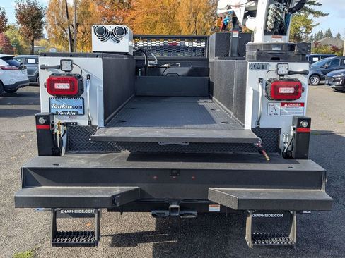 New 2026 Ford F550 4x4 Supercab Super Duty image 17