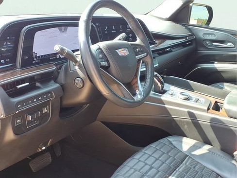 Used 2021 Cadillac Escalade ESV Sport Platinum w/ LPO, Floor Liner Package AWD/4WD image 8