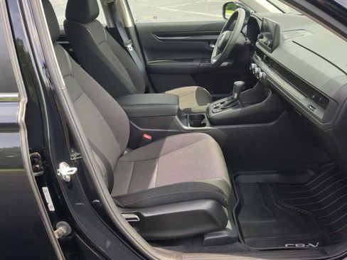 Used 2023 Honda CR-V LX image 25