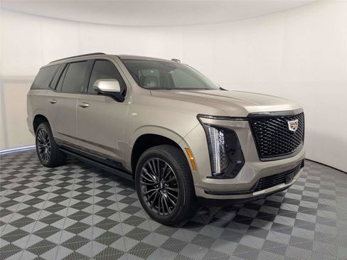 Used 2025 Cadillac Escalade Sport Platinum w/ LPO, Floor Liner Package AWD/4WD image 3