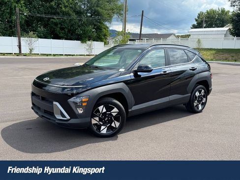Used 2025 Hyundai Kona SEL AWD/4WD image 1