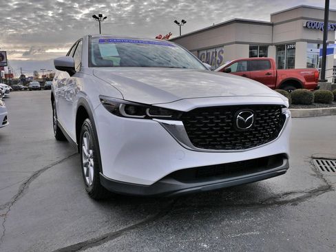 Used 2023 MAZDA CX-5 AWD 2.5 S w/ Preferred Package image 3