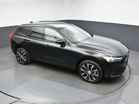 Used 2023 Volvo XC60 B5 Plus w/ Climate Package AWD/4WD image 45