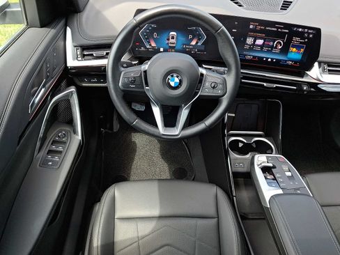Used 2025 BMW X1 xDrive28i w/ Convenience Package AWD/4WD image 12