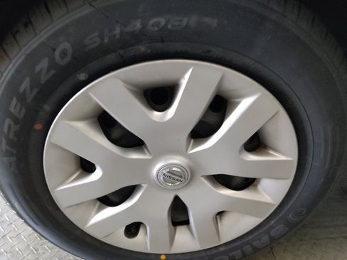 Used 2020 Nissan Rogue Sport S FWD image 31