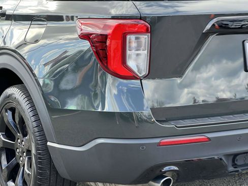 Used 2023 Ford Explorer ST-Line w/ Class IV Trailer Tow Package image 8