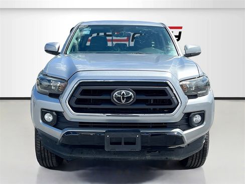 Used 2023 Toyota Tacoma SR5 w/ Technology Package image 2