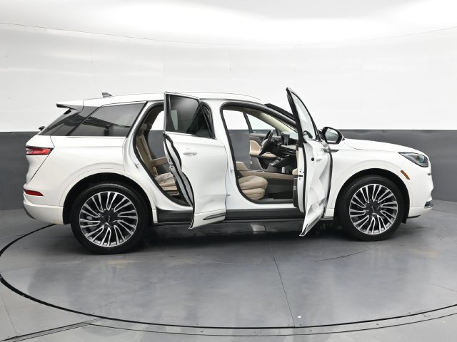 Used 2020 Lincoln Corsair Reserve w/ Appearance Package FWD image 40