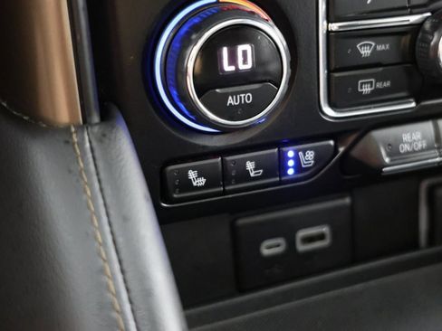 Used 2024 Chevrolet Tahoe High Country w/ Premium Package 2 image 9