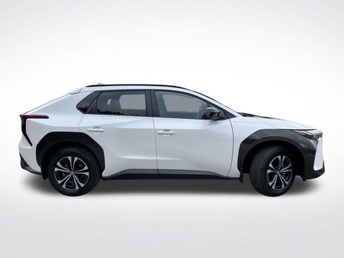 Used 2024 Toyota bZ4X XLE image 2