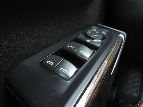 Used 2021 Chevrolet Silverado 1500 LT RWD image 26