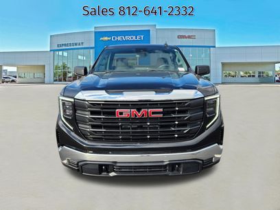 New 2026 GMC Sierra 1500 Pro w/ Pro Value Package