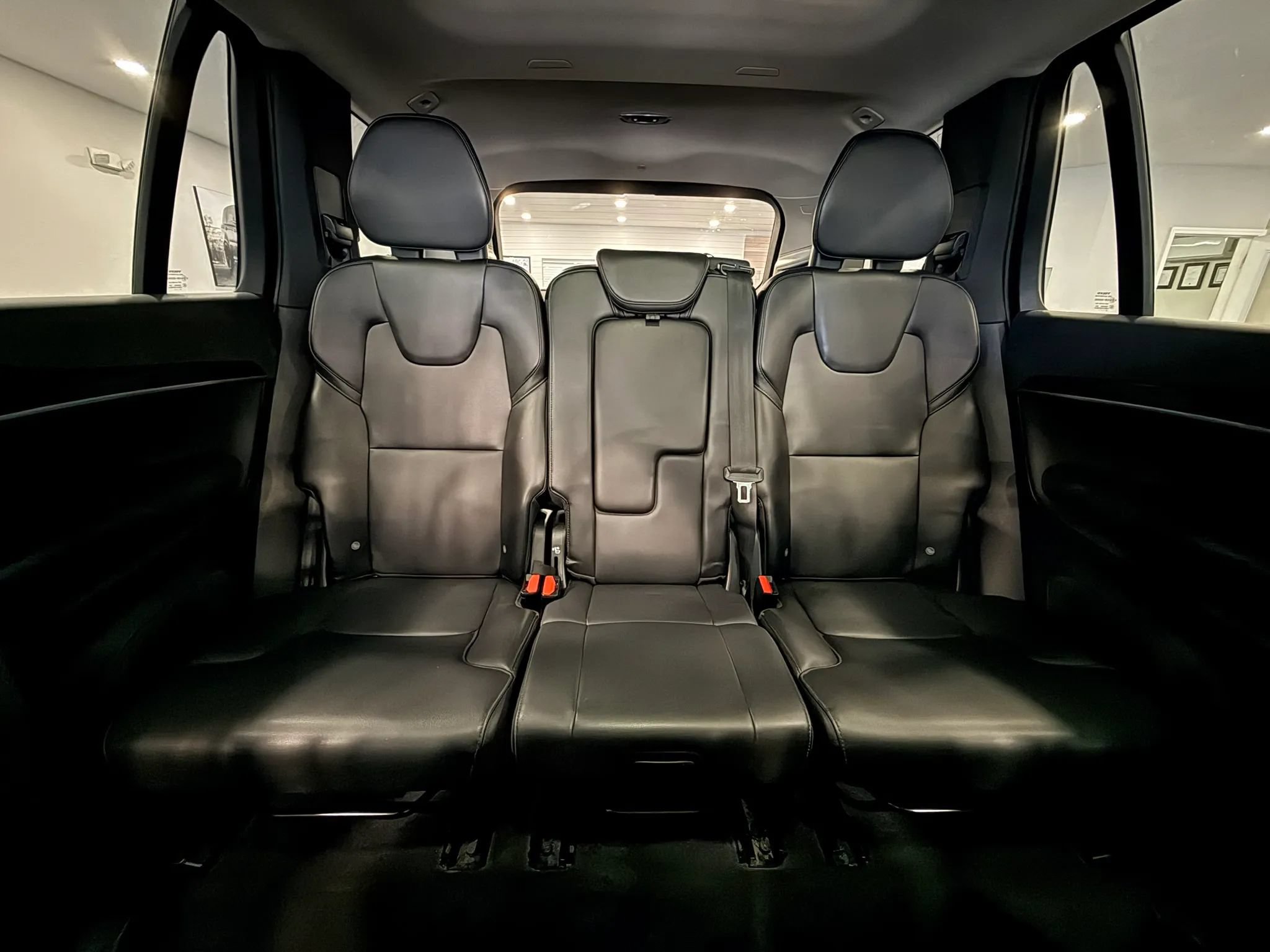 Used 2019 Volvo XC90 T5 Momentum FWD image 22