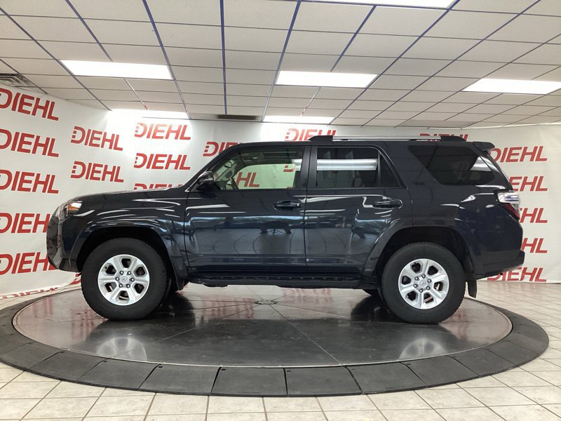 Used 2024 Toyota 4Runner SR5 Premium w/ Moonroof Package AWD/4WD image 4
