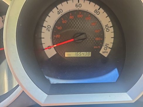 Used 2014 Toyota Tacoma PreRunner w/ SR5 Package image 3