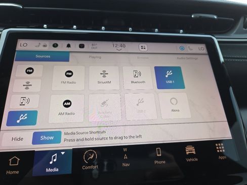 Used 2024 Jeep Grand Cherokee Limited w/ Black Appearance Package image 32