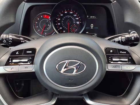 Used 2023 Hyundai Elantra SEL w/ Cargo Package image 24