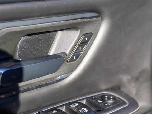 Used 2020 RAM 1500 Limited w/ Body Color Bumper Group image 12