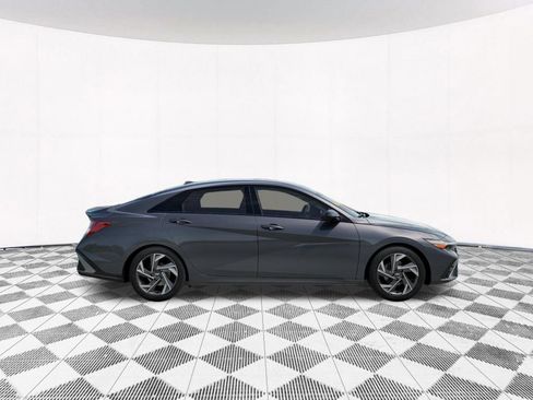 New 2026 Hyundai Elantra SEL Sport Premium FWD image 11