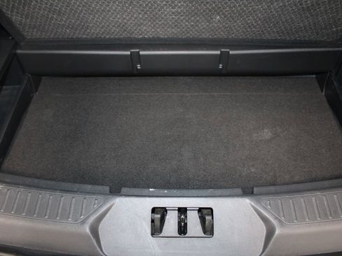 Used 2023 Ford Explorer XLT w/ Equipment Group 202A image 17