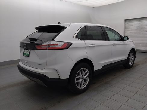 Used 2024 Ford Edge SEL image 10
