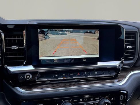 Used 2022 Chevrolet Silverado 1500 RST RWD image 12