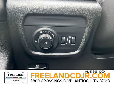 New 2024 Jeep Grand Cherokee Overland w/ Luxury Tech Group IV image 13