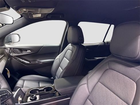 New 2026 Chevrolet Equinox LT w/ Convenience Package II image 24