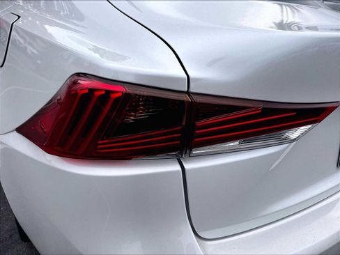 Used 2017 Lexus IS 200t RWD image 31