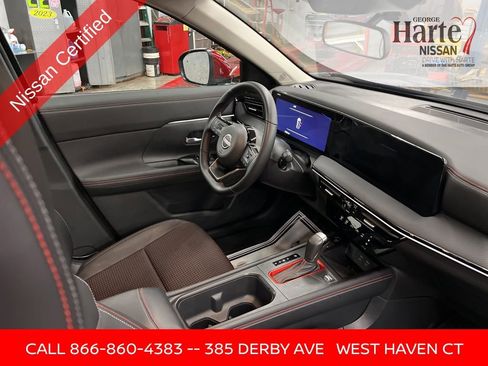 Certified 2025 Nissan Kicks SR image 39