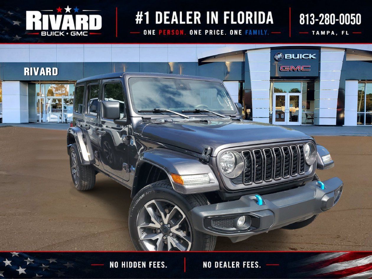 Used 2024 Jeep Wrangler Unlimited AWD/4WD image 1
