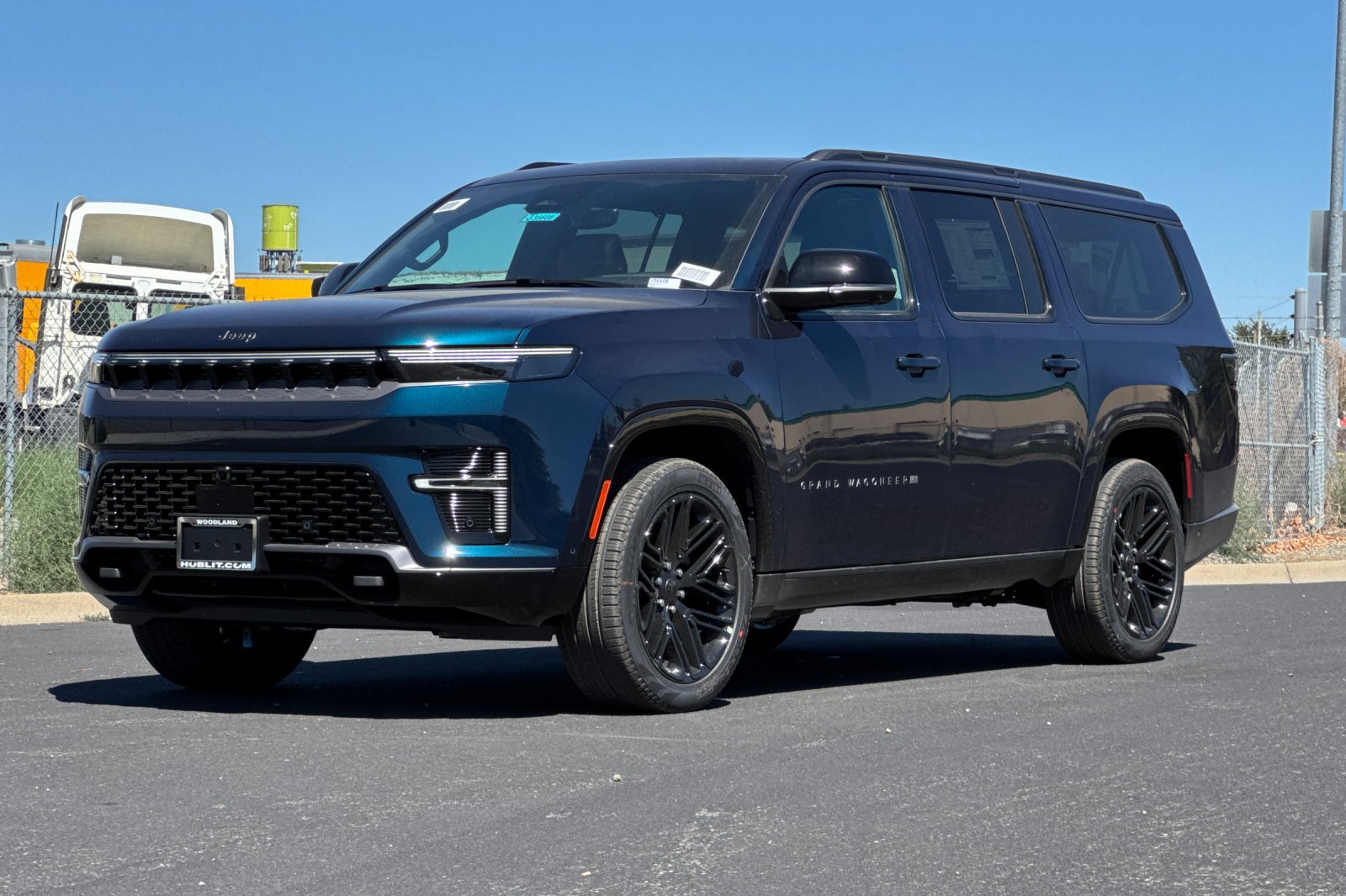 New 2026 Jeep Grand Wagoneer L Limited AWD/4WD image 7